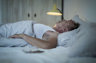 Pour enfin trouver le sommeil, ce spécialiste des insomnies a des conseils surprenants
