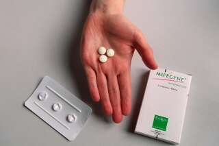 La Nupes réclame une production de la pilule abortive en France