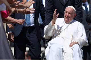 Le pape François a quitté l’hôpital après son opération de l’abdomen