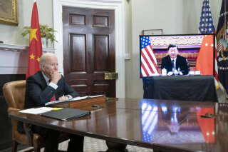 Joe Biden qualifie Xi Jinping de « dictateur », après une référence à l’épisode du ballon chinois