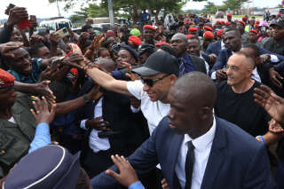 Mbappé accueilli en véritable star au Cameroun