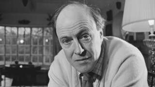 British novelist Roald Dahl (1916 - 1990), UK, 10th December 1971.  (Photo by Ronald Dumont/Daily Express/Getty Images)