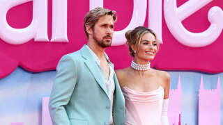L’acteur Ryan Gosling et l’actrice Margot Robbie posent sur le tapis rose à leur arrivée pour la première européenne de « Barbie » à Londres, le 12 juillet.