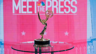 La date de report pour la cérémonie ne devra pas concurencer les autres évènements comme les Golden Globes ( photo de la statuette des Emmy Awards )
