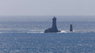 Le phare « Phare de la Vieille » à la « Pointe du Raz » sur l’océan Atlantique. Photo d’illustration.