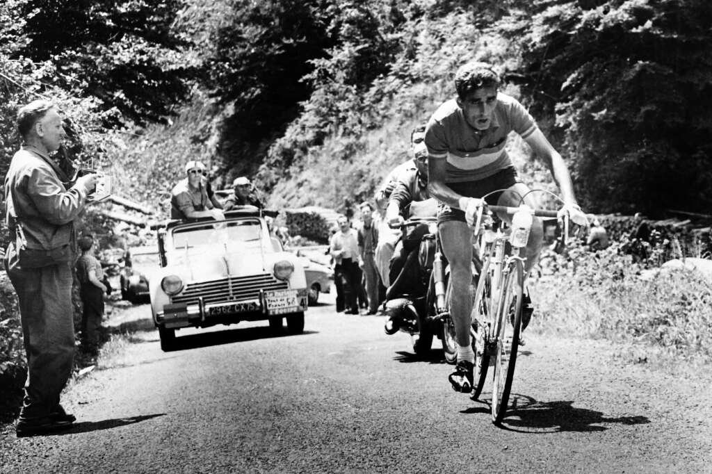 2 août <br>
Federico Bahamontes <br>
Coureur espagnol entré dans la légende du Tour en étant le premier de son pays a remporté la course française en 1959, il était également un grimpeur hors pair qui a marqué l’histoire du cyclisme par ses performances. 