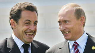 Nicolas Sarkozy et Vladimir Poutine photographiés ensemble lors du sommet du G8 en 2007.