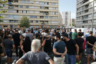 Des centaines de manifestants mobilisés protestant contre des dealers à Ajaccio ce jeudi 17 août.
