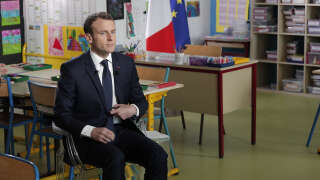 Bac, vacances raccourcies, programmes d’histoire... L’ordonnance de Macron (ici en 2018) pour l’Education nationale