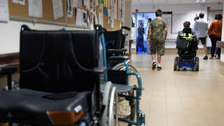 Disabled pupils arrive at the secondary and high school 