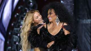 INGLEWOOD, CALIFORNIA - SEPTEMBER 04: (Editorial Use Only) (Exclusive Coverage) (L-R) Beyoncé and Diana Ross perform onstage during the 