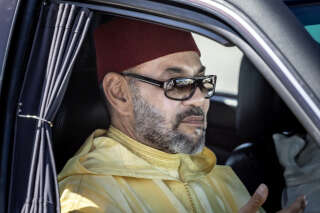 Plus de 3 jours après le séisme, Mohammed VI apparaît lors d’une première visite à Marrakech