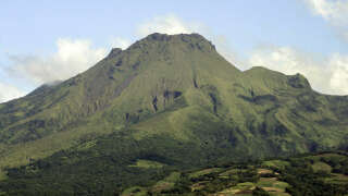 Le volcan Pelée sur l’île française de la Martinique, dans les Caraïbes, le 2 novembre 2005.