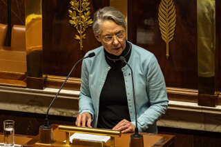 La première ministre Elisabeth Borne lors du rejet d'une motion de censure à l'Assemblée Nationale le 20 mars 2023 à Paris. (Photo by Victor LOCHON/Gamma-Rapho via Getty Images)