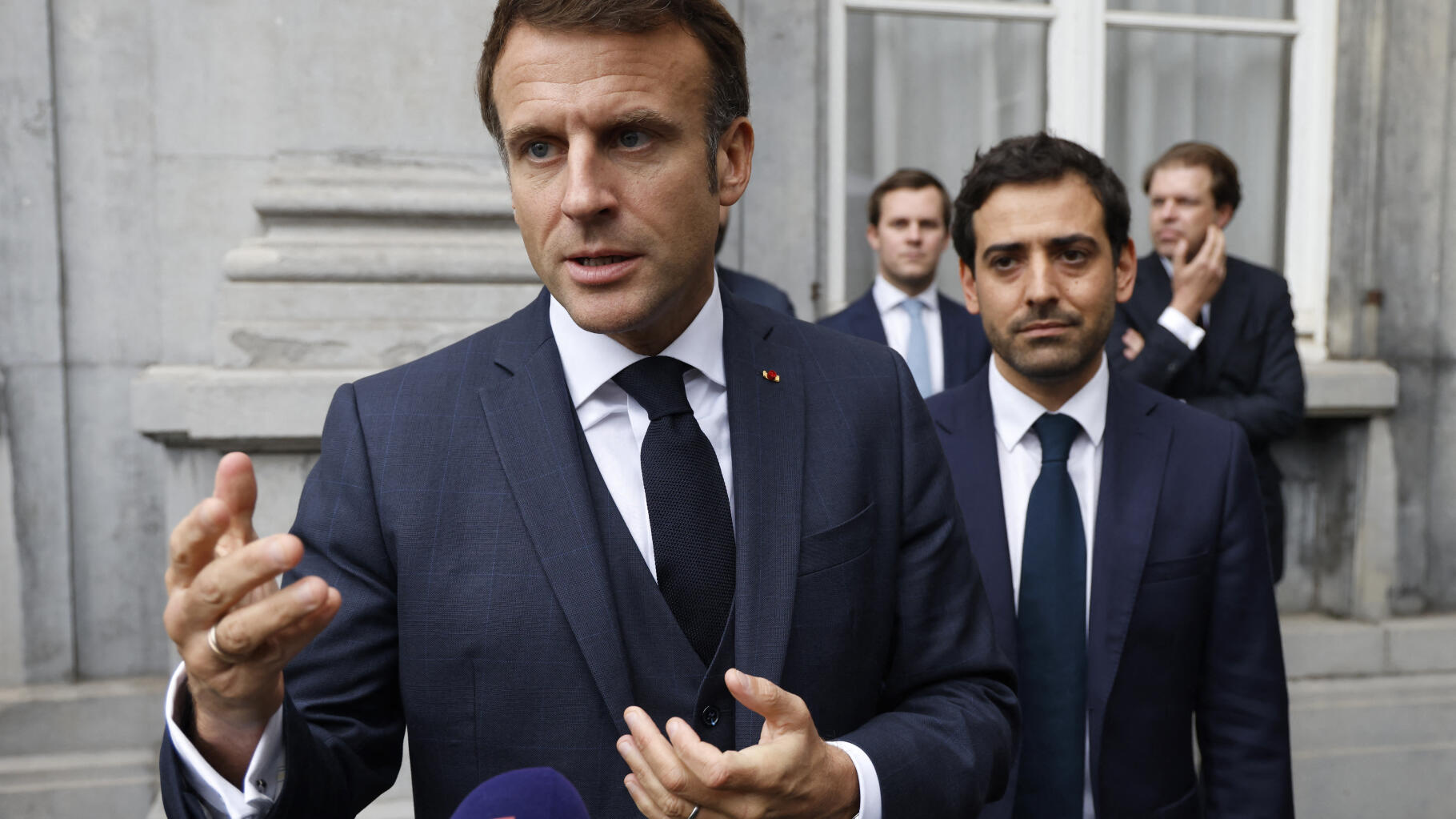 Iran greift Israel an, Emmanuel Macron und Frankreich verurteilen „mit äußerster Entschlossenheit“.
