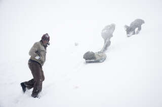 “The Snow Circle” illustrates how Fernando Parado and Roberto Canessa trained to carry out the rescue expedition. 