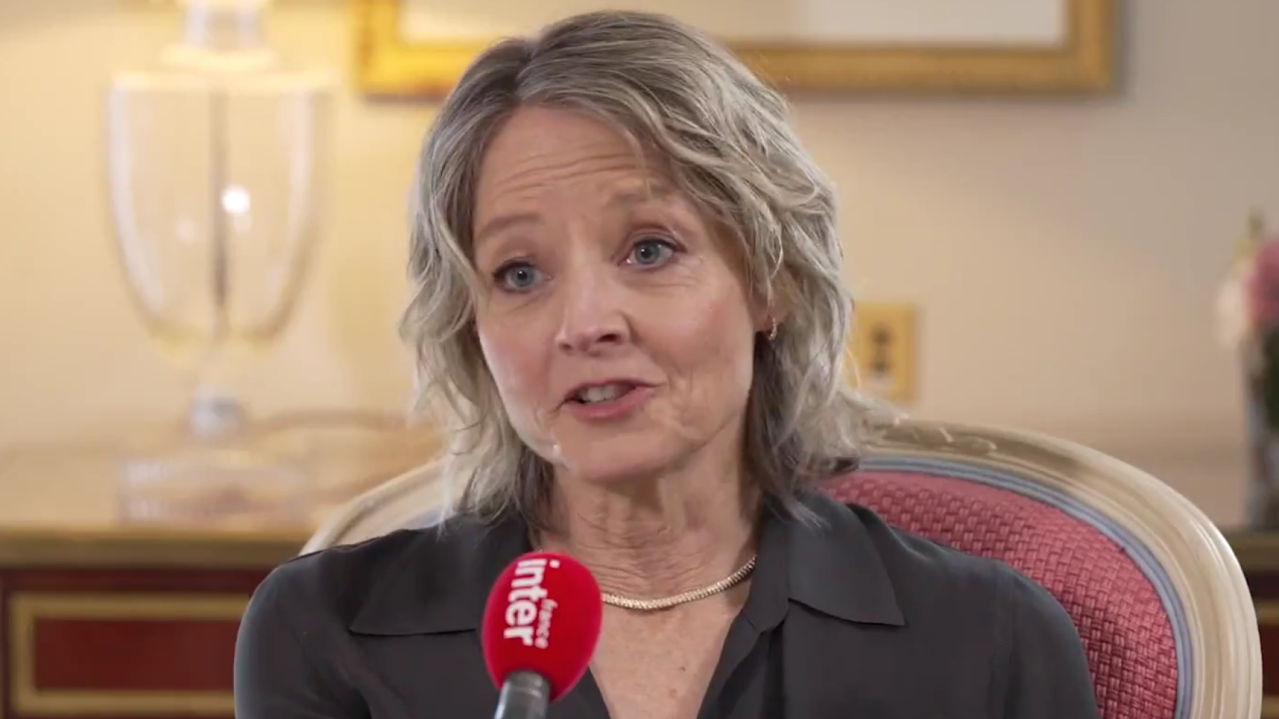 Jodie Foster adresse sur France Inter un message au cinéma français : « Éveillez-vous »
