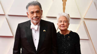 Francis Ford Coppola et son épouse Eleanor Coppola, présents ici à la 94e cérémonie des Oscars au Dolby Theatre à Hollywood, Californie, le 27 mars 2022.