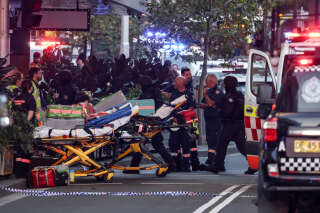 Après des appels d'urgence, une mobilisation massive des services d'urgence et des forces de sécurité a été déclenchée à Sydney.