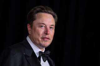 Au nom de la liberté, Elon Musk défend la présence de vidéos d’attaque au couteau sur X