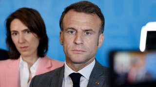 Pourquoi le discours de Macron à la Sorbonne met les eurodéputés de son camp dans l’embarras (photo de Macron et Hayer prise le 17 avril 2024 à Bruxelles)