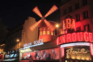 On sait à quelle échéance le Moulin Rouge retrouvera son apparence