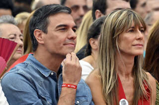 Pedro Sanchez et son épouse Begona Gomez, lors d'un événement à Getafa en juin 2023. 
