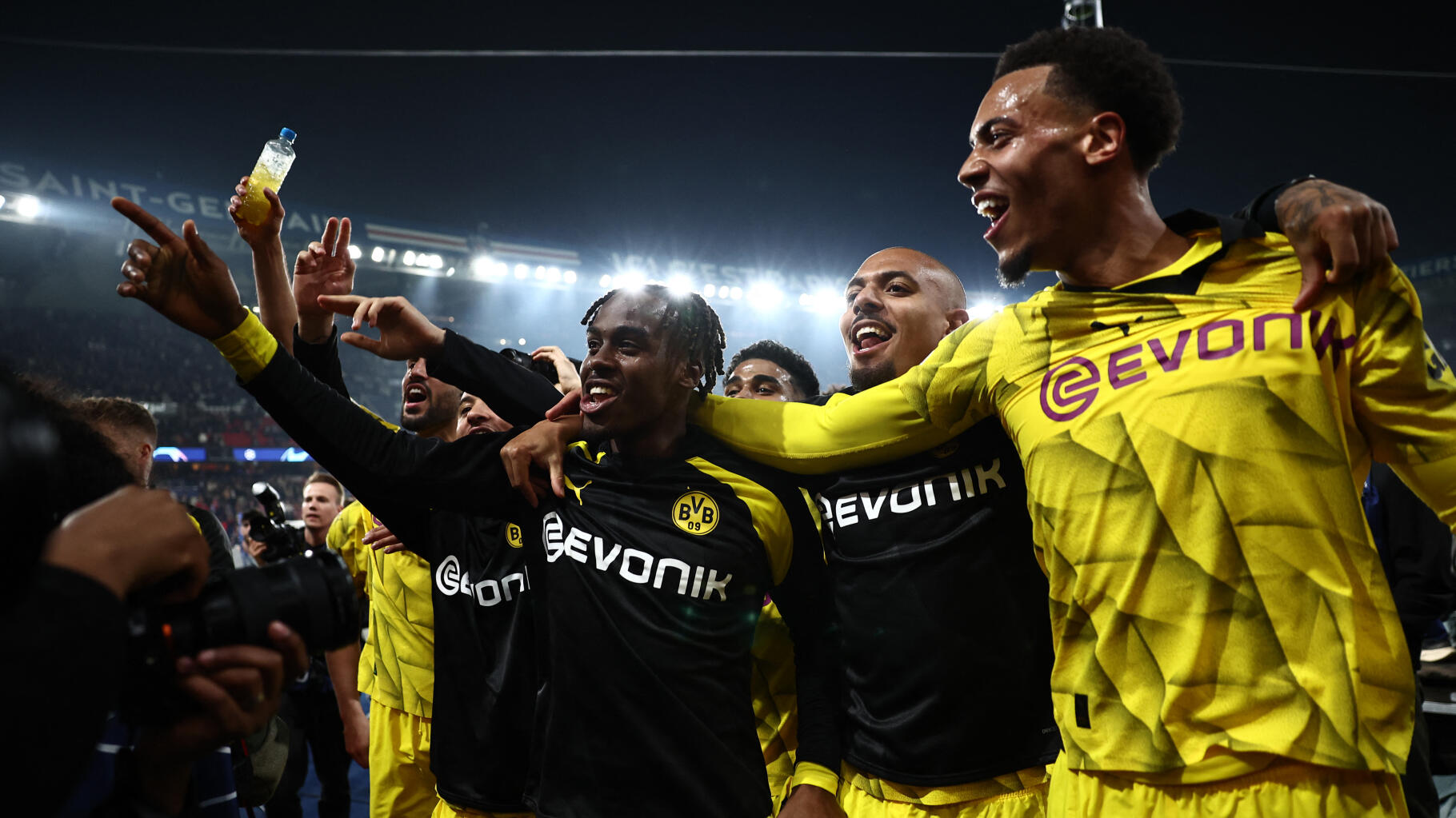   Le Borussia Dortmund trolle durement le PSG au lendemain de sa qualification  